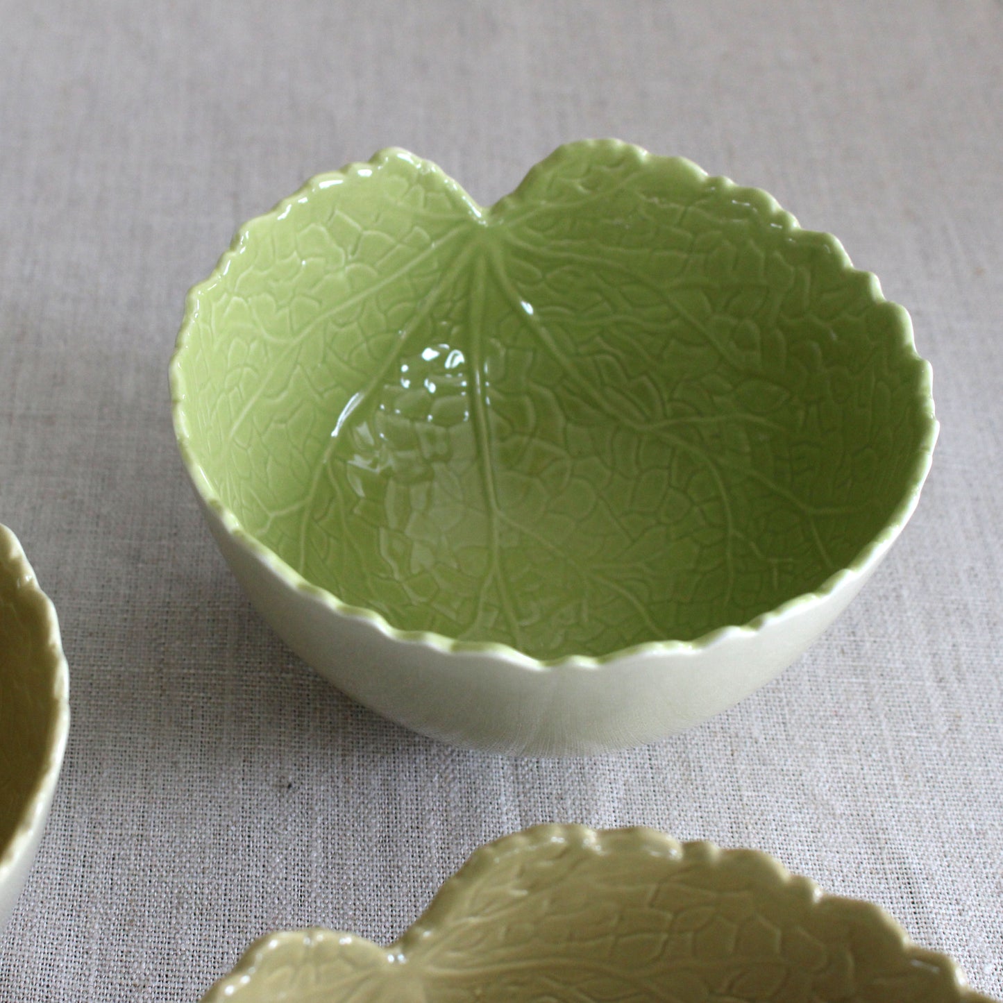 Lettuce Leaf-Shaped Bowls