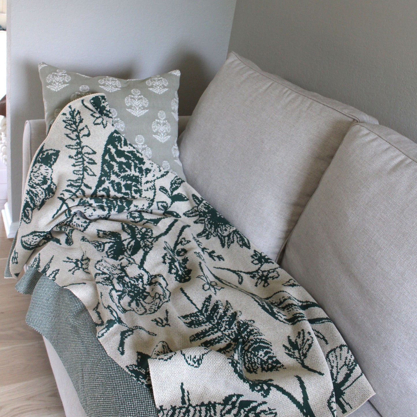 Little Garden Throw Blanket